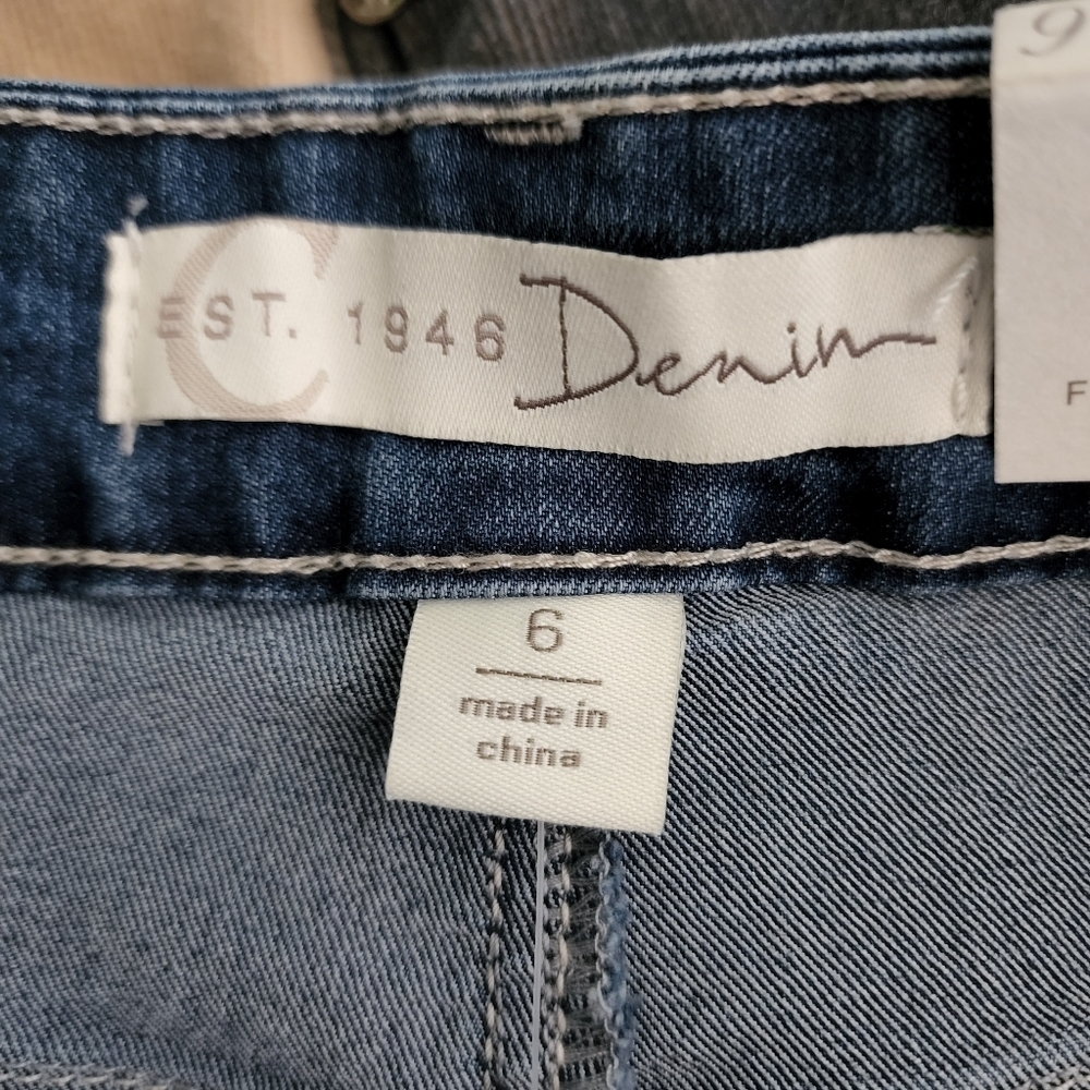 EST. 1946 DENIM EMBROIDERED SHORTS - Picture 8 of 9